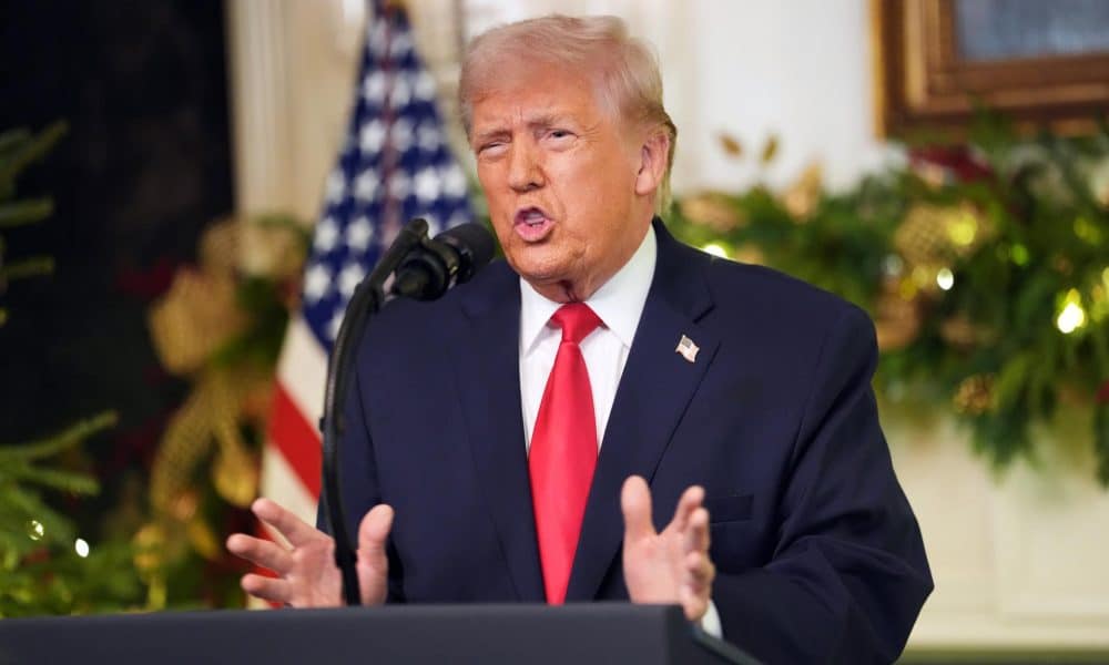 El presidente de Estados Unidos, Donald Trump, habla en una rueda de prensa este miércoles, en Washington (Estados Unidos). EFE/EPA/Doug Mills / POOL