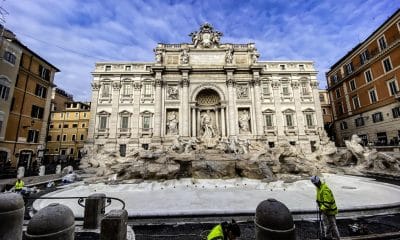 Foto de archivo de la Fontana di Trevi cuando se le retiraron los andamios que se habían levantado restaurar uno de los monumentos más visitados de Roma, 19 de diciembre de 2024. EFE/EPA/LUCIANO DEL CASTILLO
EFE/EPA/LUCIANO DEL CASTILLO