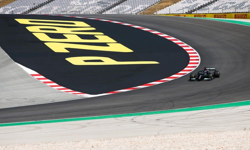 El piloto británico de Fórmula Uno Lewis Hamilton en el Autodromo Internacional do Algarve, conocido como Portimao, Portugal.EFE/EPA/JOSE SENA GOULAO