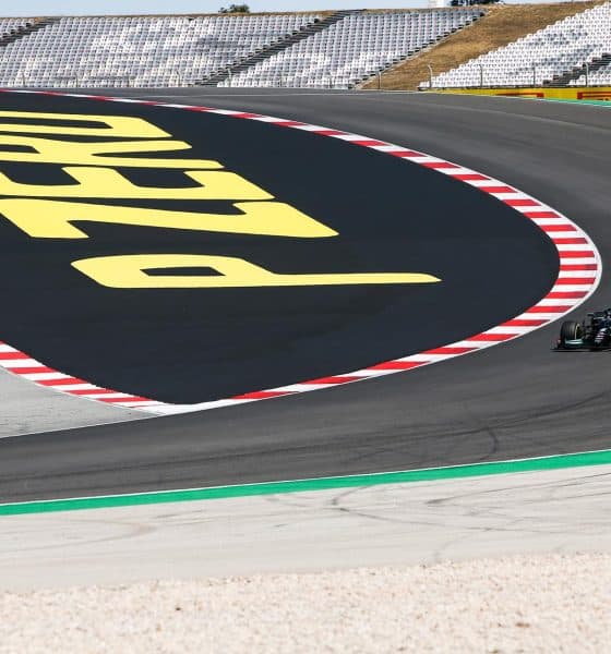 El piloto británico de Fórmula Uno Lewis Hamilton en el Autodromo Internacional do Algarve, conocido como Portimao, Portugal.EFE/EPA/JOSE SENA GOULAO