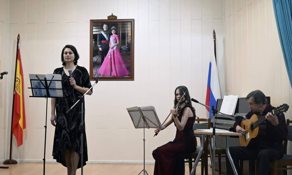 El concierto de despedida del histórico Centro Español de Moscú, el hogar de 'los niños de la guerra'.-EFE/ Ignacio Ortega