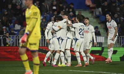 Los jugadores del Espanyol celebran un tanto durante el encuentro correspondiente a la jornada 16 de LaLiga que disputaron Getafe CF y RCD Espanyol en el Coliseum de Getafe. EFE/ Fernando Villar