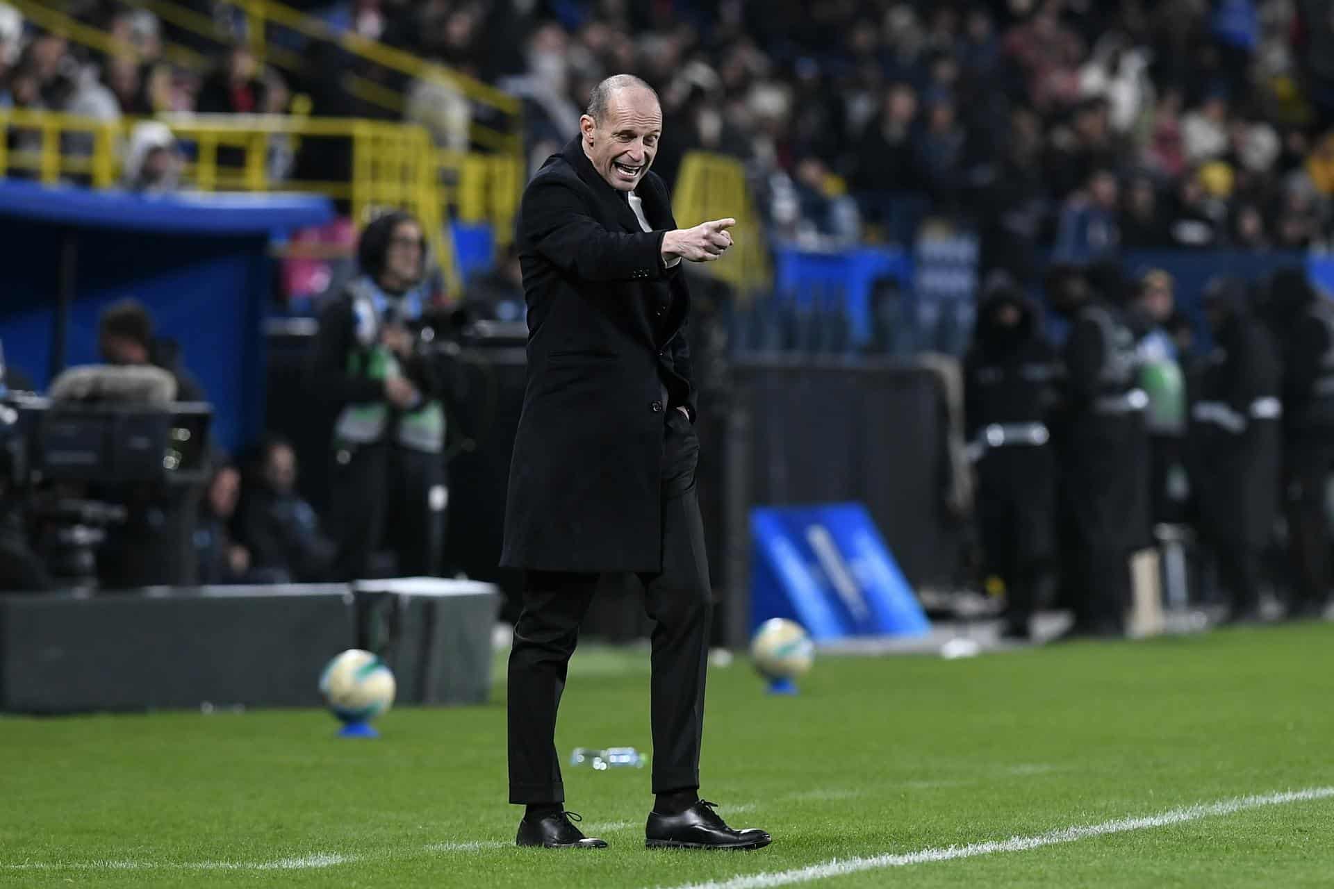 El entrenador del Milán, Massimiliano Allegri, en un momento del partido de la semifinal de la Supercopa que disputó su equipo contra el Nápoles, en Riad. EFE/EPA/STR