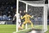 El jugado del Nápoles Lorenzo Lucca logra el 1-0 durante el aprtido de la Copa Italiana que han jugado SSC Napoli y Cagliari Calcio, en Nápoles, Italia. EFE/EPA/CIRO FUSCO
