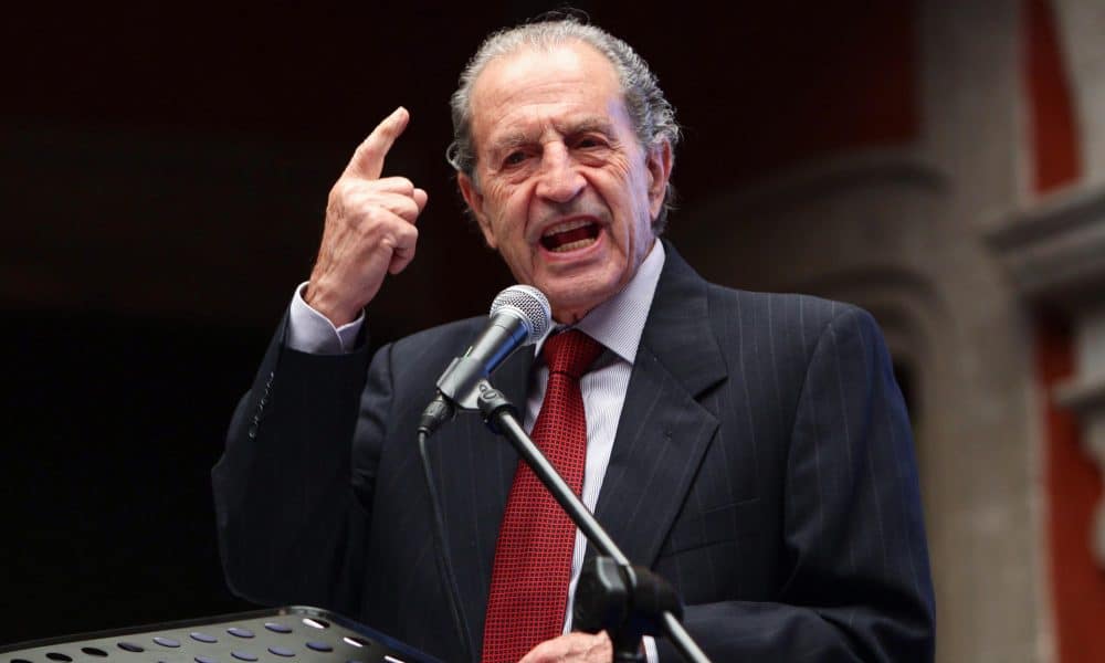 Fotografía de archivo que muestra al expresidente de Ecuador Rodrigo Borja. EFE/ José Méndez ARCHIVO