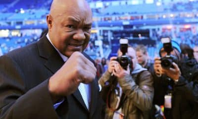 Imagen de archivo del exboxeador estadounidense George Foreman. EFE/CHRISTIAN CHARISIUS
