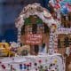 Fotografía del 12 de diciembre de 2025 que muestra galletas de GingerBread Lane, las casas del pueblo de pan de jengibre más grandes del mundo, en Nueva York (Estados Unidos). EFE/ Ángel Colmenares