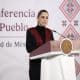 La presidenta de México, Claudia Sheinbaum, habla en una rueda de prensa este martes, en el Palacio Nacional, en Ciudad de México (México). EFE/José Méndez