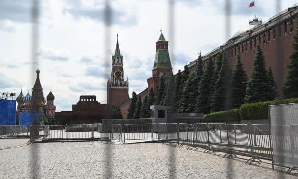 Imagen de archivo del Kremlin en la Plaza Roja de Moscú. EFE/ Ignacio Ortega