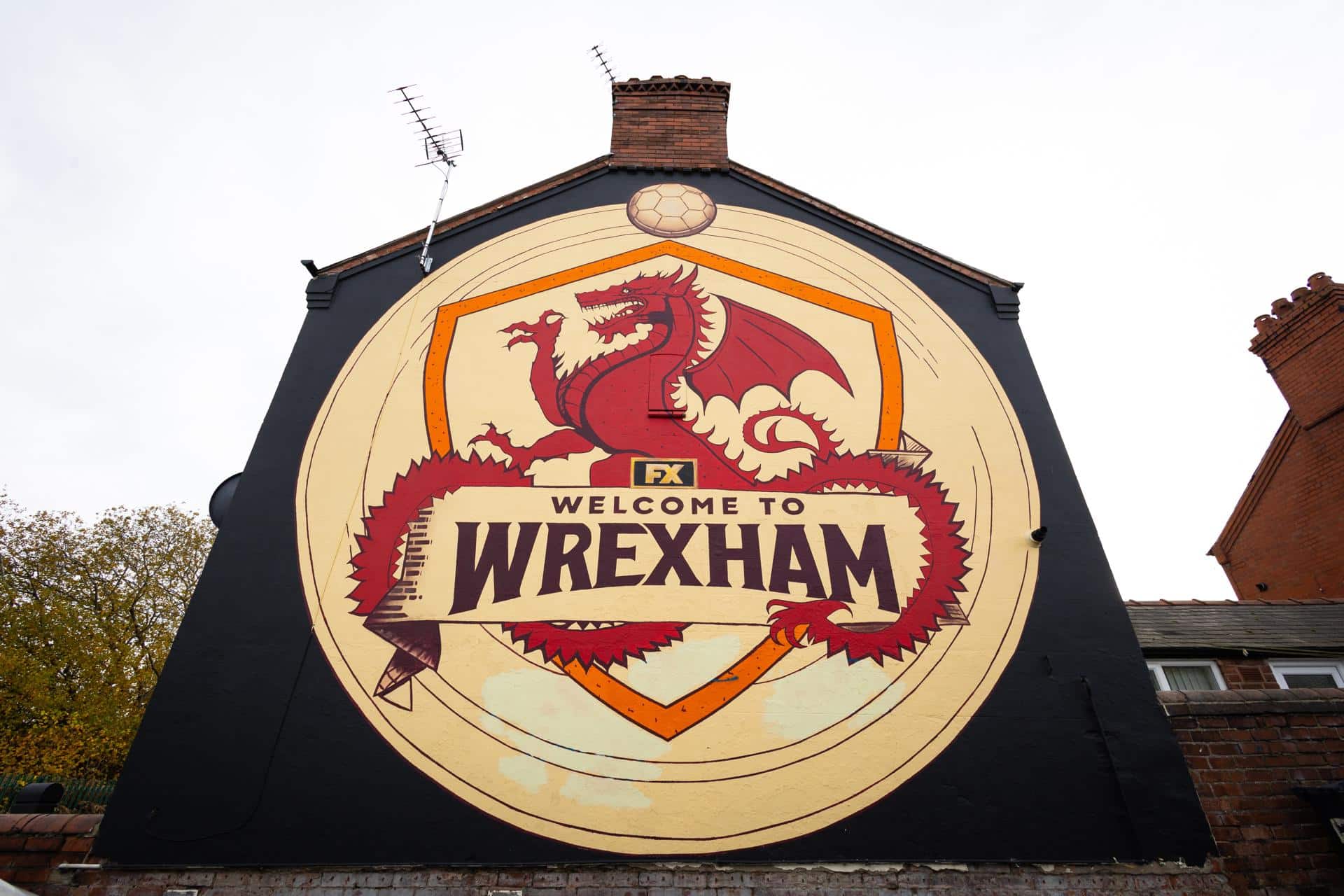 Mural 'Bienvenidos a Wrexham' cerca del estadio Stok Cae Ras en Wrexham, EFE/EPA/ADAM VAUGHAN