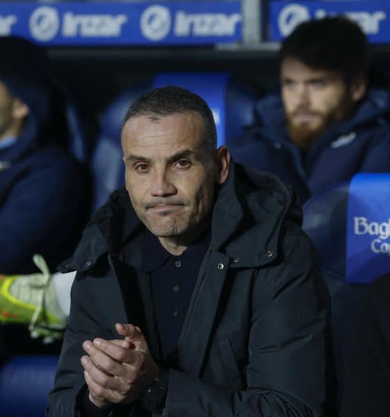 El ya exentrenador de la Real Sociedad, Sergio Francisco, antes del partido de LaLiga entre la Real Sociedad y el Girona en el estadio Reale Arena. EFE/ Javier Etxezarreta