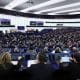 Los diputados del Parlamento Europeo se reúnen este martes durante una votación en el hemiciclo de Estrasburgo (Francia) EFE/EPA/RONALD WITTEK