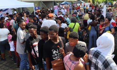Migrantes presentes en jornadas de salud este jueves, en la ciudad de Tapachula (México). EFE/Juan Manuel Blanco