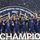 Los jugadores del PSG celebran el título tras la final de la Copa Intercontinental que han jugado en el estadio Ahmad Bin Ali Stadium en Al-Rayyan, Catar. EFE/EPA/NOUSHAD THEKKAYIL