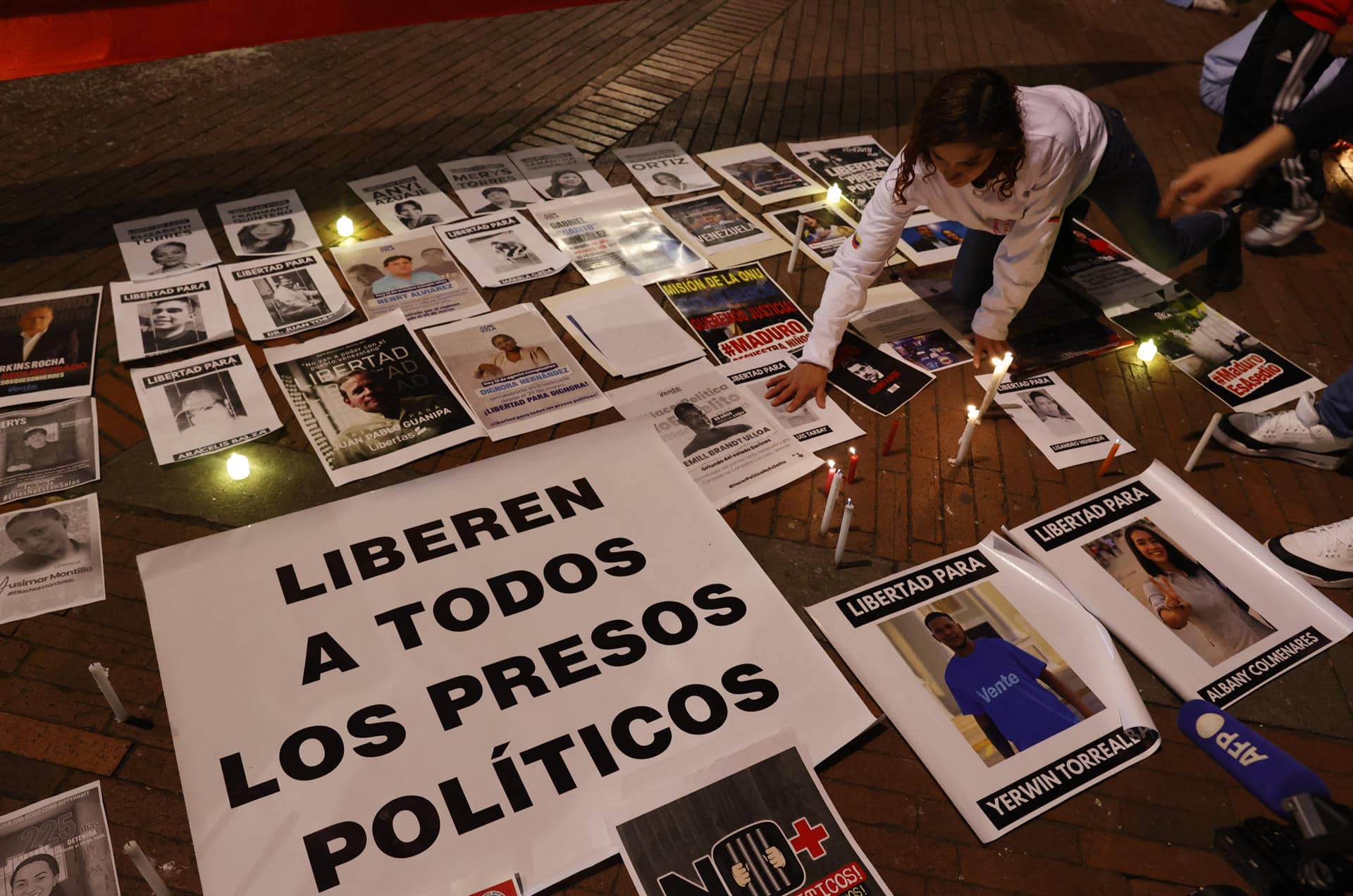 Fotografía de archivo de una manifestación para exigir la liberación de los presos políticos en Venezuela. EFE/ Mauricio Dueñas Castañeda