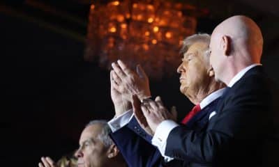 El presidente de Estados Unidos, Donald Trump (c) asiste al sorteo del Mundial de Fútbol FIFA 2026. EFE/ Octavio Guzmán