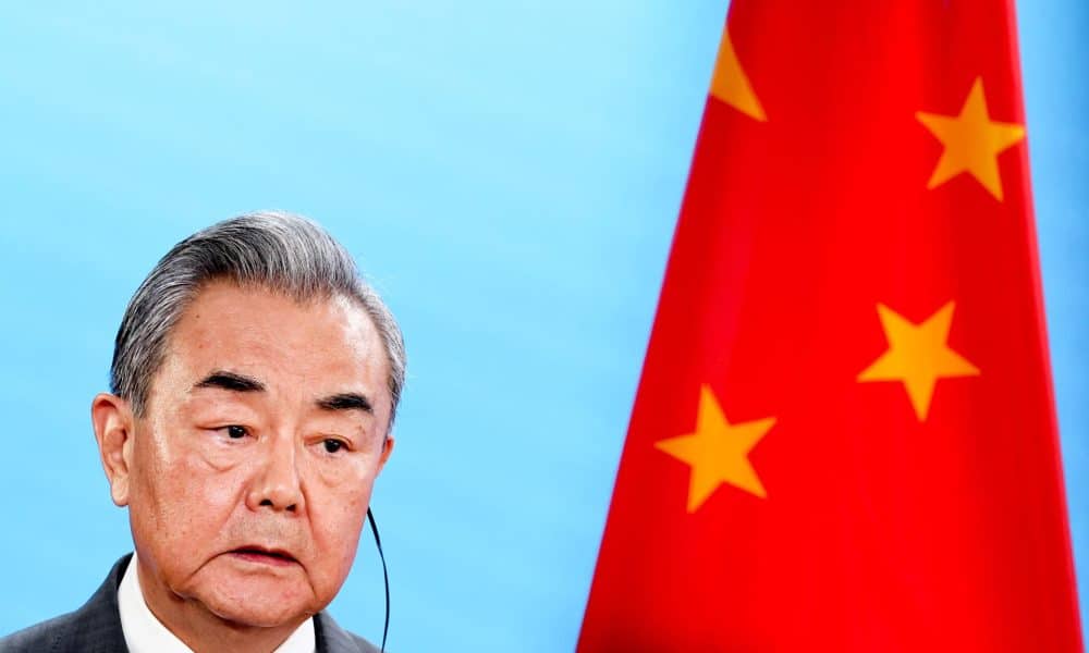BERLIN (Germany), 03/07/2025.- Fotografía de arhivo del exministro de Exteriores de China, Wang Yi, de visita en Alemania. EFE/EPA/FILIP SINGER