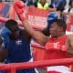 El ecuatoriano Gerlon Gilmar (d) combate este jueves con el dominicano José Triset en la división de los 90 kilogramos de la vigésima edición de los Juegos Bolivarianos, en Lima. EFE/ Silvio La Rosa