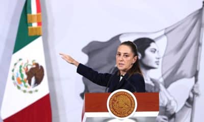 La presidenta de México, Claudia Sheinbaum, habla durante una rueda de prensa este lunes, en el Palacio Nacional de Ciudad de México (México). EFE/ Mario Guzmán