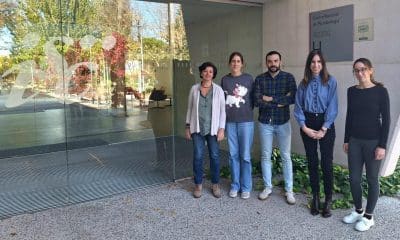 Investigadores de varios países han logrado descubrir cómo actúa la nueva variante genética de un virus -el 'norovirus GII.17'-, responsable de un aumento de los brotes de gastroenteritis aguda en todo el mundo durante los últimos años, y han apuntado a las posibles dianas para combatirlo. En la imagen, los investigadores del Centro Nacional de Microbiología que han participado en el trabajo. Imagen cedida por el Instituto de Salud Carlos III.