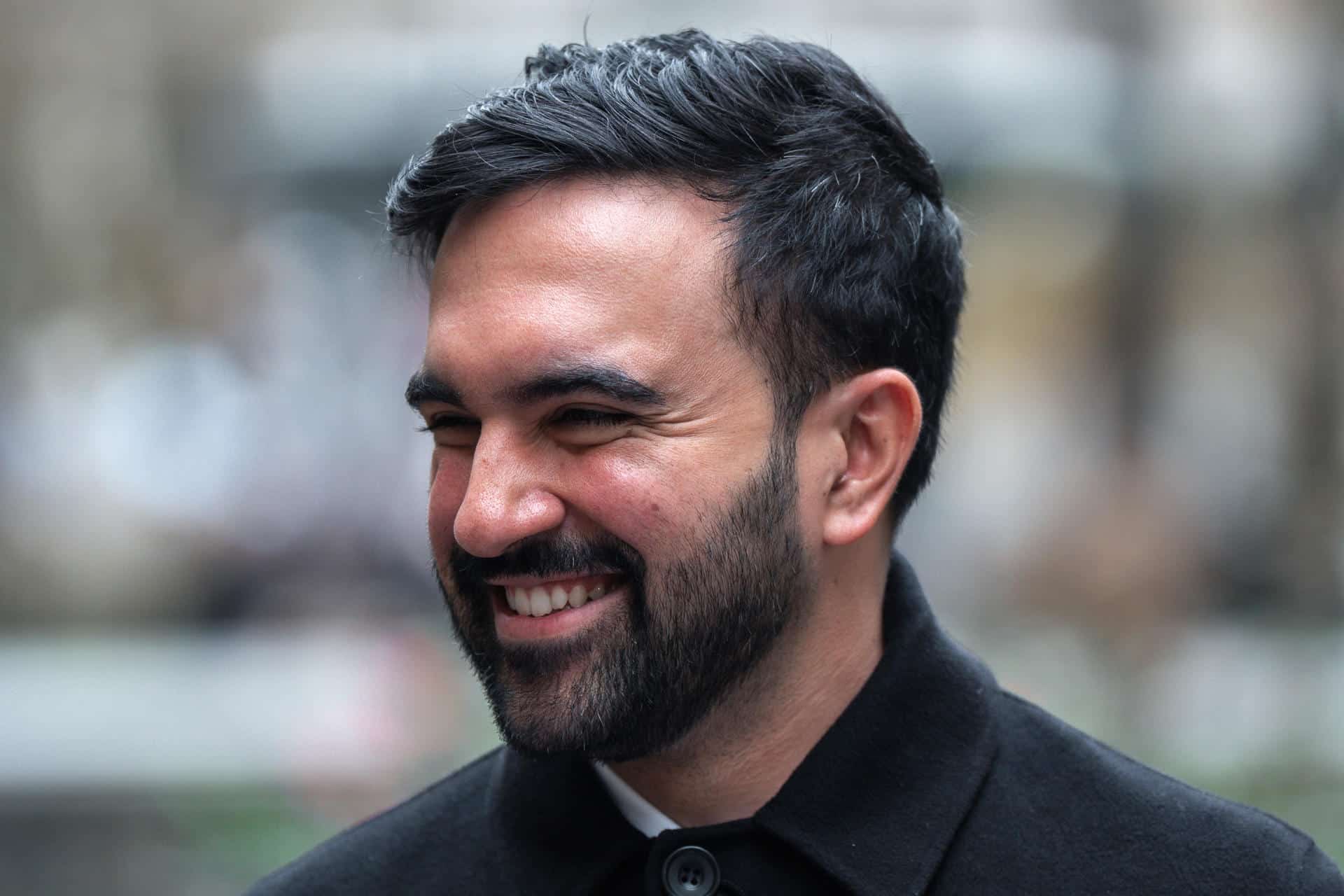 Fotografía de archivo del 20 de noviembre de 2025 del alcalde electo de Nueva York, Zohran Mamdani, reaccionando durante una rueda de prensa, en Nueva York (Estados Unidos). EFE/ Olga Fedorova