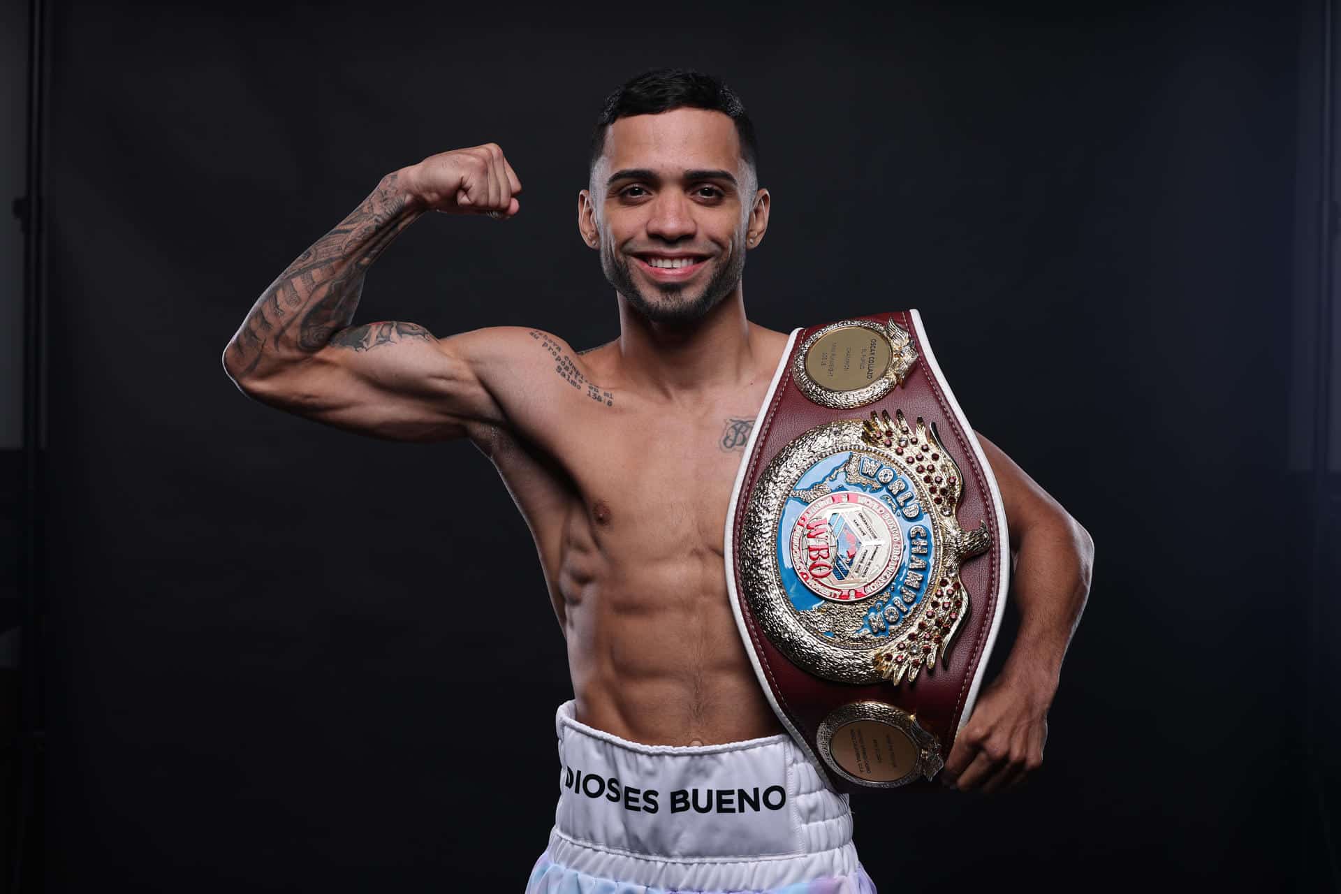 Fotografía cedida por Chris Esqueda que muestra al boxeador Oscar 'El Pupilo' Collazo posando, en San Juan (Puerto Rico). EFE/ Chris Esqueda /SOLO USO EDITORIAL/NO VENTAS/SOLO DISPONIBLE PARA ILUSTRAR LA NOTICIA QUE ACOMPAÑA (CRÉDITO OBLIGATORIO)