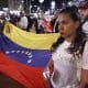 Personas participan en la marcha "por la paz y la libertad" en Venezuela, en conmemoración al Nobel de la Paz que será entregado el 10 de diciembre a la líder antichavista María Corina Machado, este sábado, en Bogotá (Colombia). EFE/ Mauricio Dueñas Castañeda