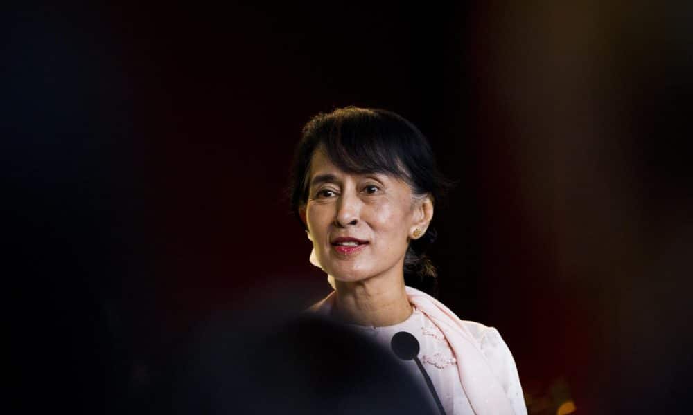 Fotografía de archivo, tomada el 15/06/2012 en Oslo, que muestra a Aung San Suu Kyi, premio nobel de la paz y líder política de Birmania (Myanmar). EFE/EPA/VEGARD GROETT NORWAY OUT *** Local Caption *** 50389265