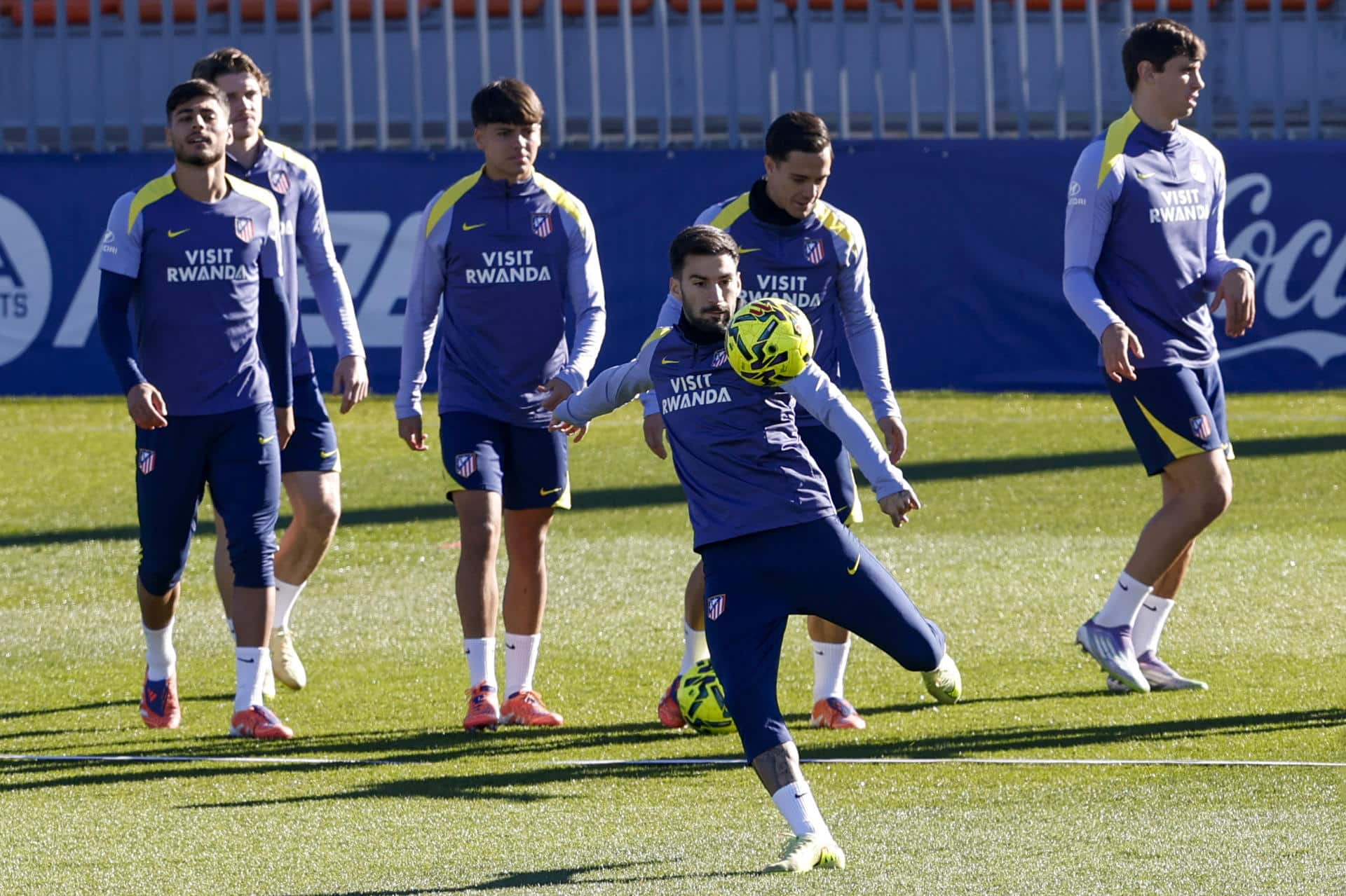Álex Baena, en una foto de archivo durante un entrenamiento. EFE/Chema Moya