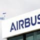 Fotografía de archivo del logo de Airbus. EFE/EPA/MOHAMMED BADRA / POOL