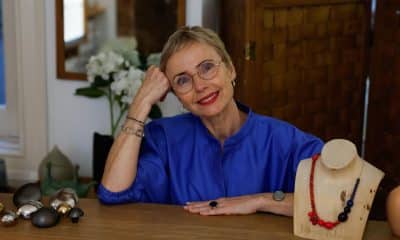 La diseñadora española Helena Rohner, que cumple 30 años en el mundo de la joyería, durante una entrevista con la Agencia EFE. EFE/JJ GUILLÉN