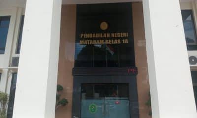 El tribunal de la isla indonesia de Lombok que juzga a los dos sospechosos por el asesinato de la española Matilde Muñoz. EFE/ Idrus Jalmonadi