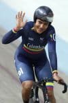 Stefany Cuadrado, de Colombia, celebra tras ganar la prueba de velocidad femenina de ciclismo de pista durante los vigésimos Juegos Bolivarianos este miércoles, en Lima (Perú). EFE/ STR
