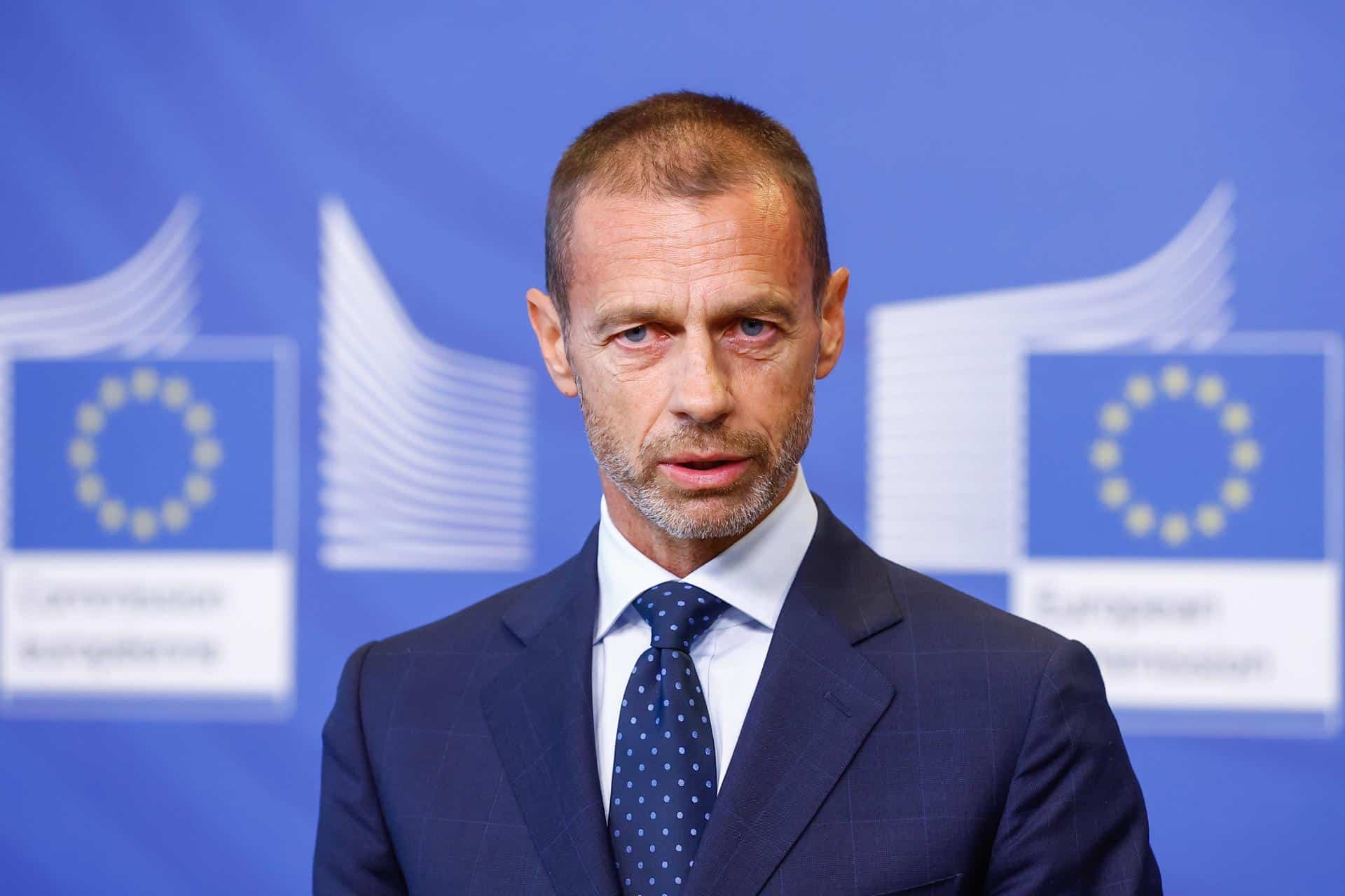 Foto de archivo de STEPHANIE LECOCQ en la que aparece el presidente de la Uefa Aleksander Ceferin.