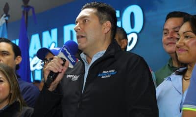 El candidato a la alcaldía de Tegucigalpa por el Partido Nacional, Juan Diego Zelaya, habla durante una rueda de prensa este martes, en Tegucigalpa (Honduras). EFE/ Gustavo Amador