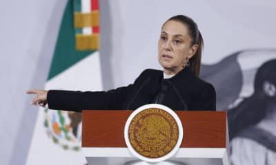 La presidenta de México, Claudia Sheinbaum, habla durante una rueda de prensa este martes en Palacio Nacional de la Ciudad de México (México). EFE/Sáshenka Gutiérrez