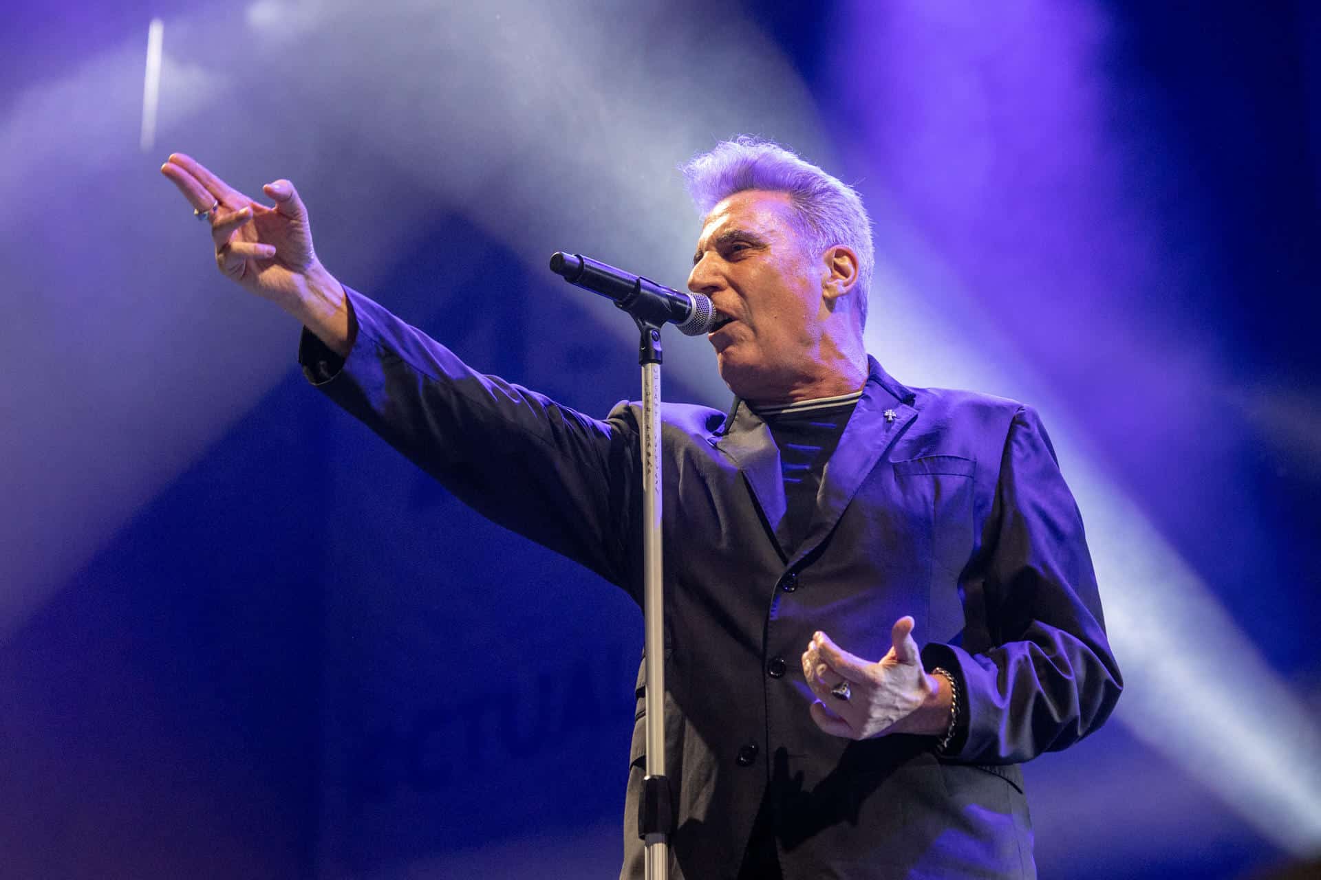 Loquillo durante su concierto en 2024 en el Festival Actual Logroño). EFE/Archivo/Raquel Manzanares