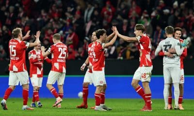 EFE/EPA/RONALD WITTEK