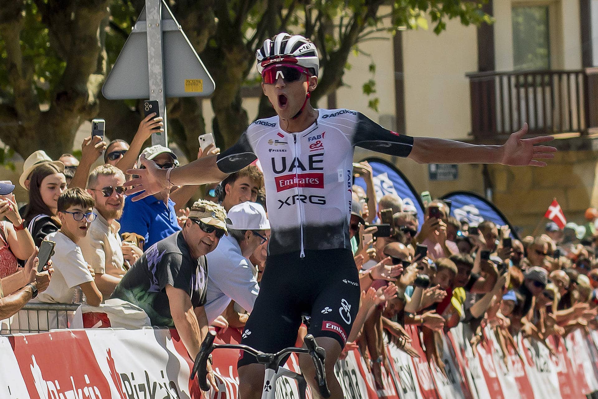 El mexicano Isaac del Toro, de l equipo UAE Emirates, en foto de archivo de Javier Zorrilla . EFE