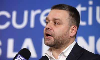 El liberal europeísta Cirpian Ciucu es elegido como nuevo alcalde de Bucarest. EFE/Robert Ghement