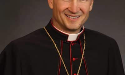 Fotografía cedida por la diócesis católica de Joliet de un retrato oficial del obispo Ron Hicks que será el undécimo arzobispo de la arquidiócesis de Nueva York (EE.UU.). EFE/Diócesis de Joliet /SOLO USO EDITORIAL /NO VENTAS /SOLO DISPONIBLE PARA ILUSTRAR LA NOTICIA QUE ACOMPAÑA /CRÉDITO OBLIGATORIO