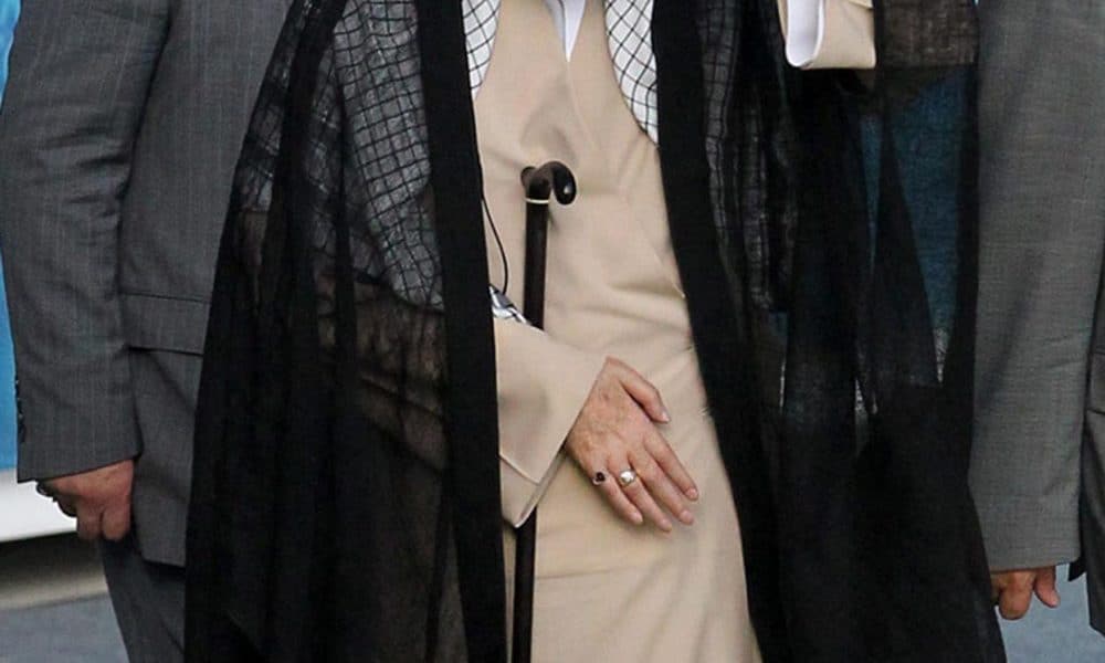 FOTO ARCHIVO- líder supremo iraní, ayatolá Jamenei, a su llegada a las oraciones. EFE/Página oficial del líder supremo iraní FOTO CEDIDA SOLO USO EDITORIAL PROHIBIDA SU VENTA