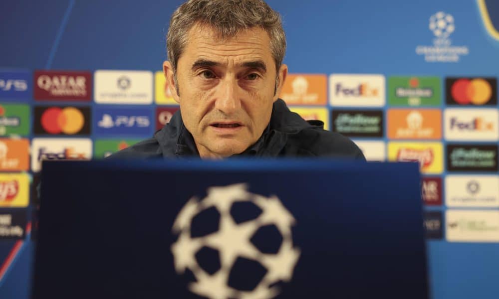 El entrenador del Athletic de Bilbao, Ernesto Valverde al PSG donde mañana recibe en San Mamés al vigente campeón de Europa, el PSG de Luis Enrique Martínez, decidido a mantener opciones de clasificación para el play-off de la eliminatorias de la Liga de Campeones contra un rival poderoso que, en otra pelea, lo que quiere es el liderato.EFE/Luis Tejido