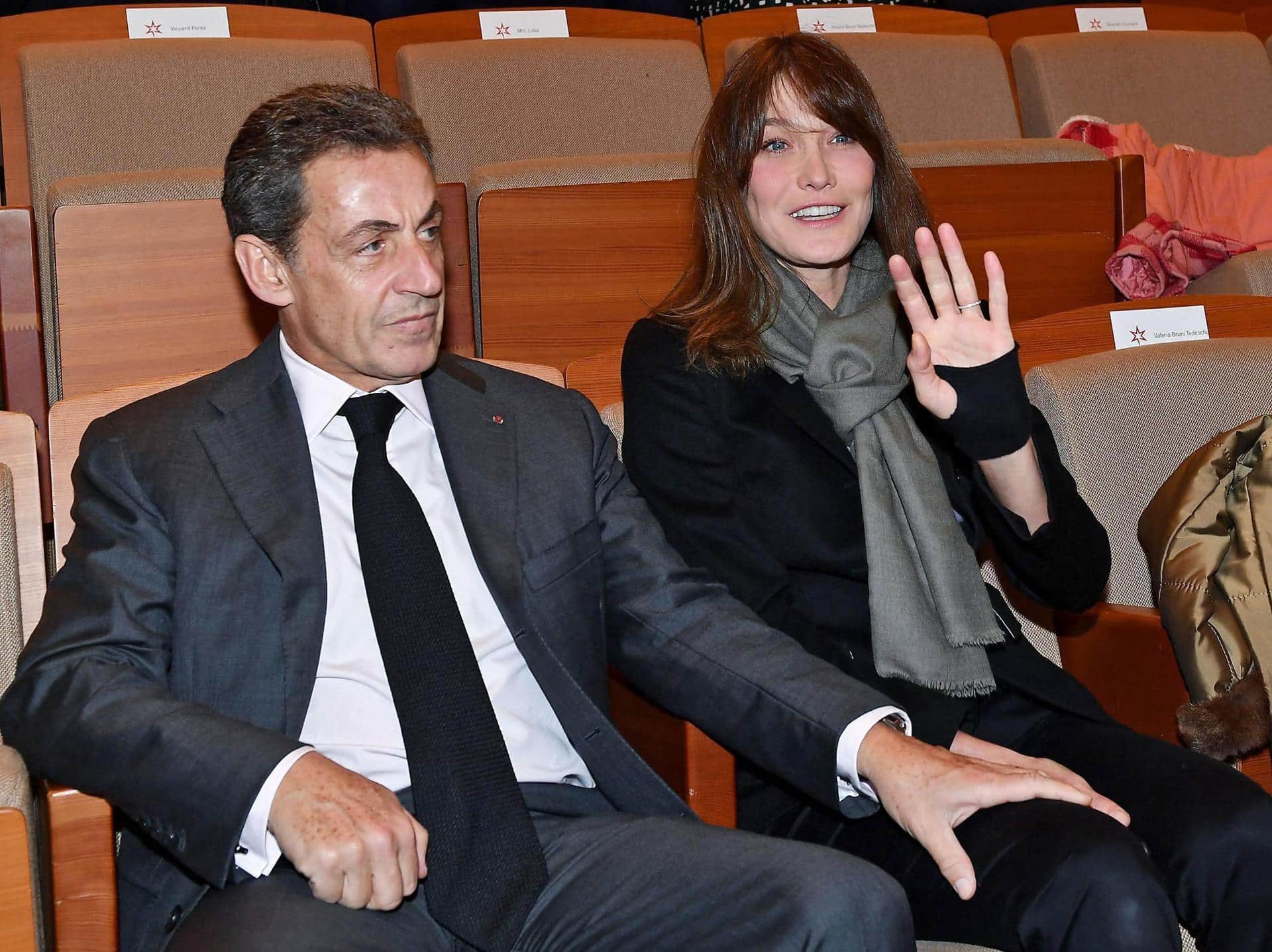 FOTO ARCHIVO. El expresidente francés, Nicolas Sarkozy (i), y su esposa Carla Bruni (d), EFE/Alessandro Di Marco