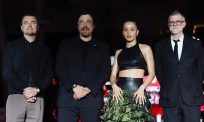 Desde la izquierda, los actores Leonardo Dicaprio, Benicio del Toro, Chase Infiniti, y el cineasta Paul Thomas Anderson participan en la alfombra roja de la película 'Una batalla tras otra' en septiembre, en Ciudad de México (México). EFE/ Sáshenka Gutiérrez