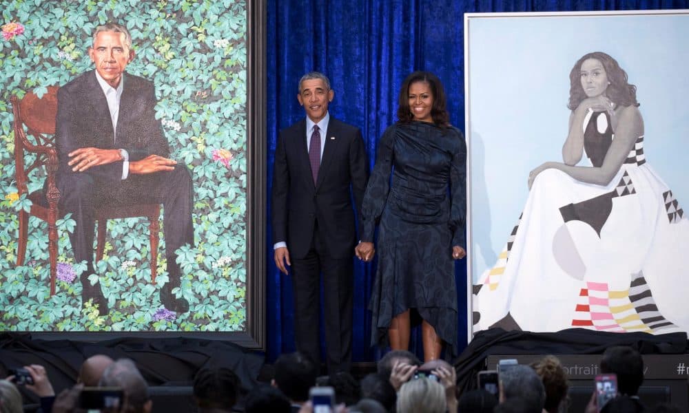 El expresidente estadounidense Barack Obama, y la ex primera dama, Michelle Obama. Imagen de archivo. EFE/ Shawn Thew