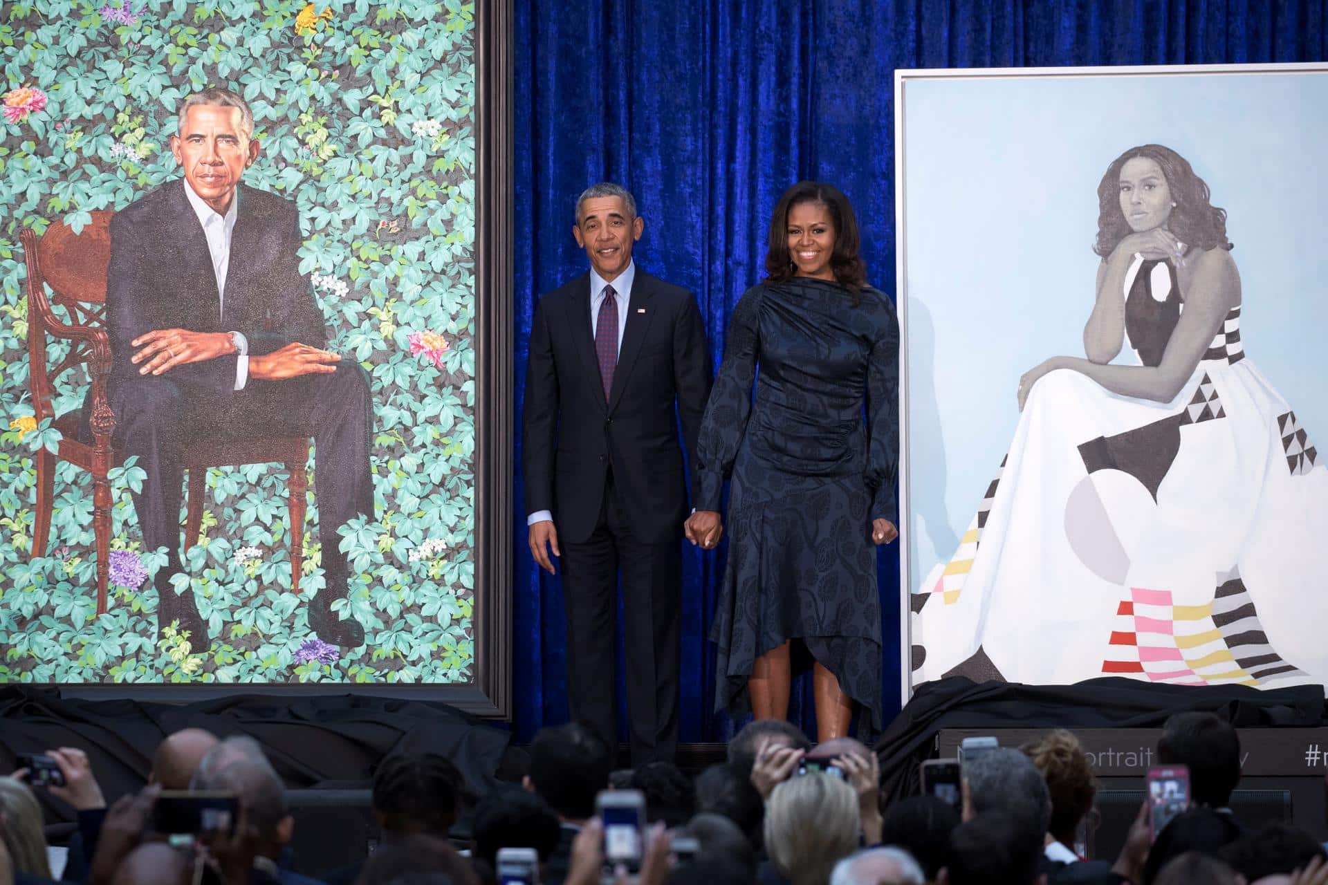 El expresidente estadounidense Barack Obama, y la ex primera dama, Michelle Obama. Imagen de archivo. EFE/ Shawn Thew