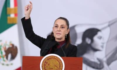 La presidenta de México, Claudia Sheinbaum, reacciona durante una rueda de prensa este viernes, en el Palacio Nacional de Ciudad de México (México). EFE/ Mario Guzmán