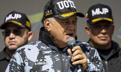 El ministro de Interior y Justicia, Diosdado Cabello (i) participa en una actividad de gobierno este 19 de diciembre de 2025, en Caracas (Venezuela). EFE/ Miguel Gutiérrez