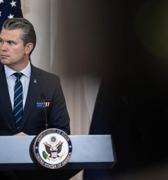 El secretario de Guerra de EE.UU., Pete Hegseth, en una fotografía de archivo. EFE/LUKE JOHNSON
 
//////////
 
WASHINGTON (United States), 08/12/2025.- US Secretary of Defense Pete Hegseth delivers remarks during a press conference prior to the Australia-U.S. Ministerial Consultations (AUSMIN) alongside US Secretary of State Marco Rubio, Australian Deputy Prime Minister and Defense Minister Richard Marles, and Australian Foreign Minister Penny Wong at the US State Department in Washington, DC, USA, 08 December 2025. The year 2025 marks the 40th anniversary of this key defense and foreign policy meeting with a focus on defense and security, emerging tech and economic resilience. EFE/EPA/LUKE JOHNSON